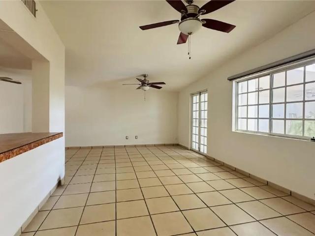CASA EN RENTA EN TORREON JARDIN EN AV CENTRAL