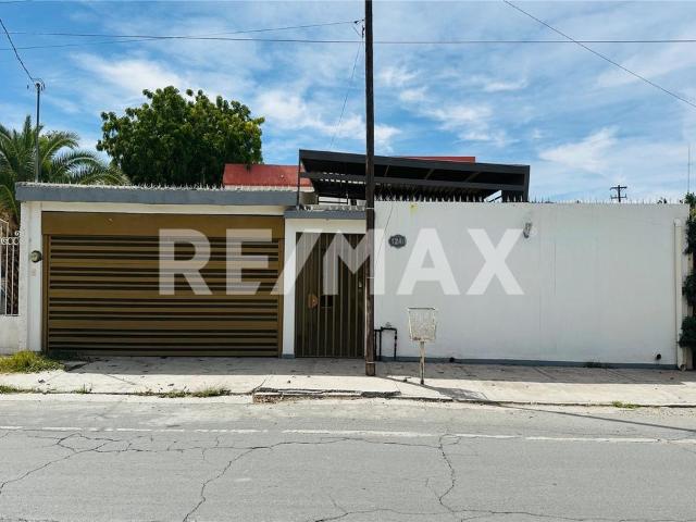 CASA EN RENTA EN TORREÓN JARDÍN