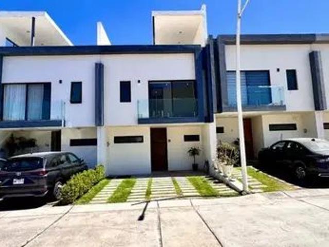 Casa En Renta En Triventi Residencial, Tlajomulco
