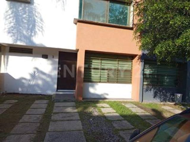 Casa en renta en Valdepeñas, Zapopan, Jal