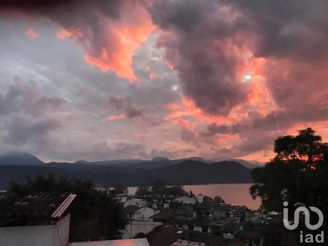 Casa en Renta en Valle de Bravo, Valle de Bravo, Estado De México