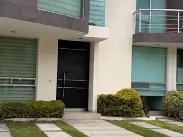 Casa En Renta En Valle De Juriquilla, Querétaro Con Alberca Y Seguridad