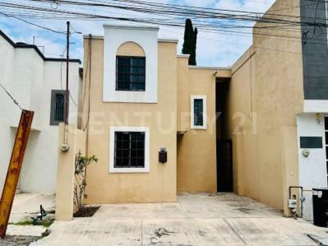 CASA EN RENTA EN VALLE DE LAS PALMAS, APODACA