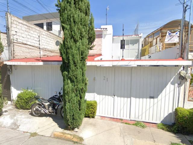 Casa en renta en Valle de los Pinos 1ra. Sección, Tlalnepantla de Baz, México
