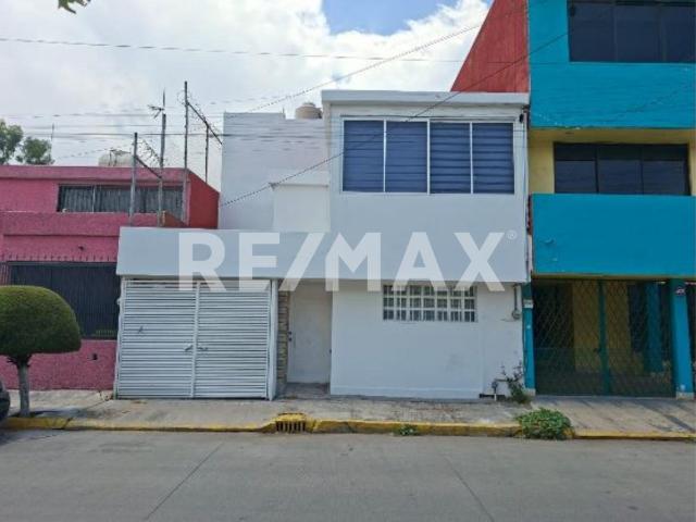 CASA EN RENTA EN VALLE DE LOS PINOS TLALNEPANTLA