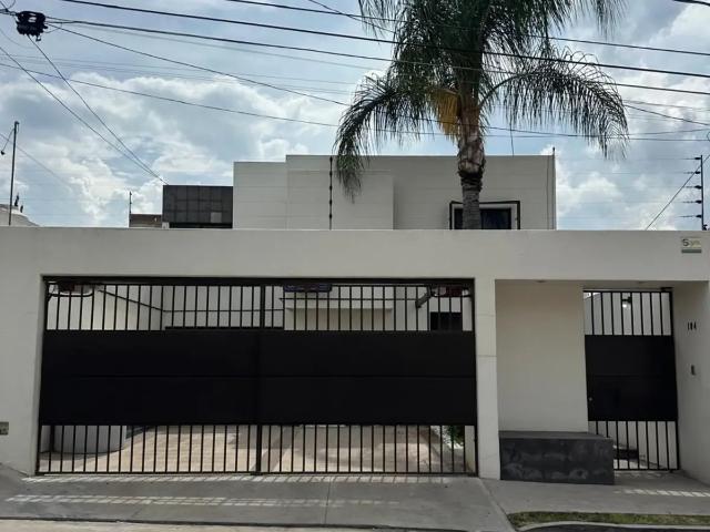 Casa en Renta en Valle del Campestre al Norte de Aguascalientes MGT