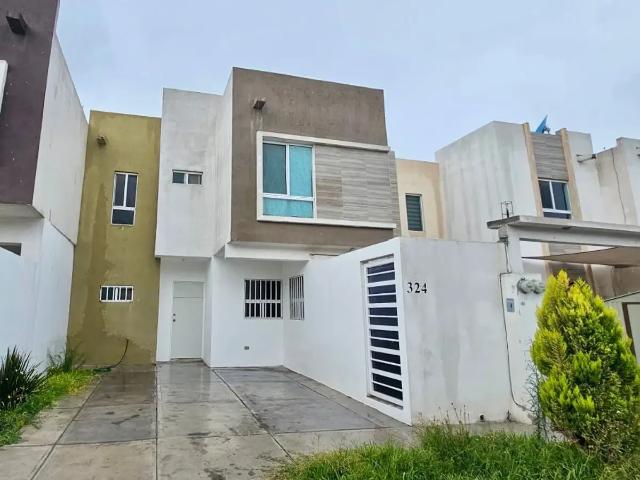 Casa en renta en Valle del Oriente E