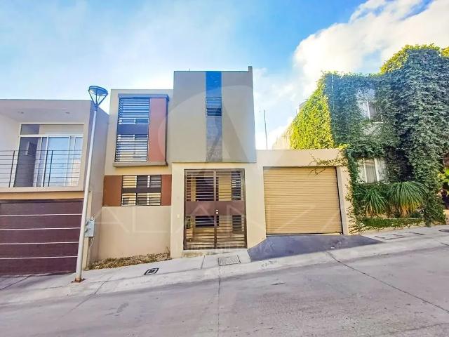 Casa en renta en Valle del Pedregal, Tijuana, Baja California