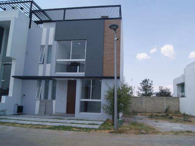 casa en renta en valle imperial coto imperio romano