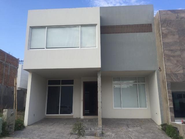 Casa en Renta en Valle Imperial Zapopan