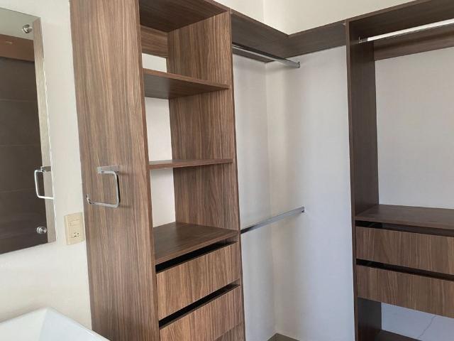 Casa en Renta en Villa de los Belenes frente a parque
