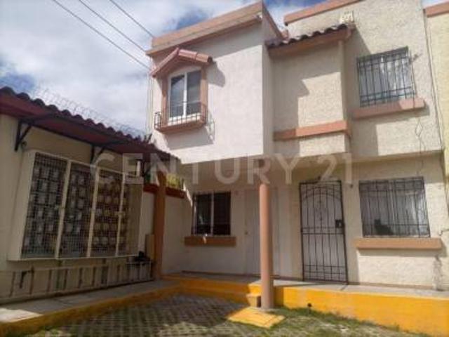 CASA EN RENTA EN VILLA DEL REAL SEXTA SECCION