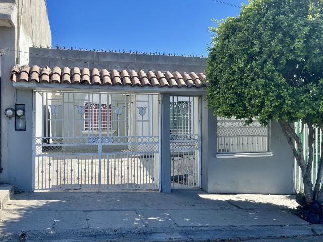 ¡CASA EN RENTA EN VILLA FONTANA UBICACIÓN PRIVILEGIADA!