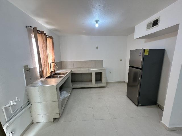 Casa en renta en Villa Toledo 1