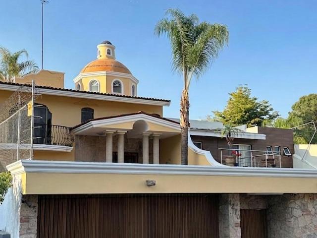CASA EN RENTA en Villa Universitaria