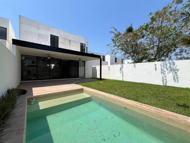 Casa en renta en Villas Cholul, Mérida, Yucatán