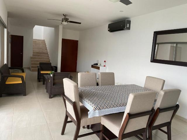 Casa en renta en Villas Cholul, Mérida, Yucatán