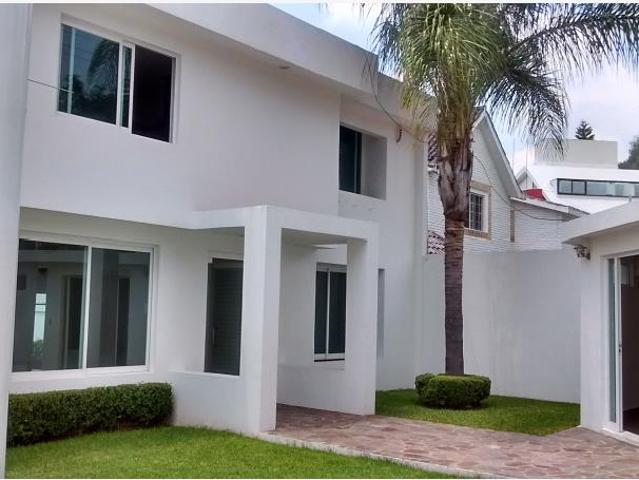 CASA, CON RECAMARA EN PLANTA BAJA, VILLAS DE IRAPUATO