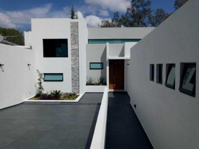 CASA MODERNA A CAMPO DE GOLF