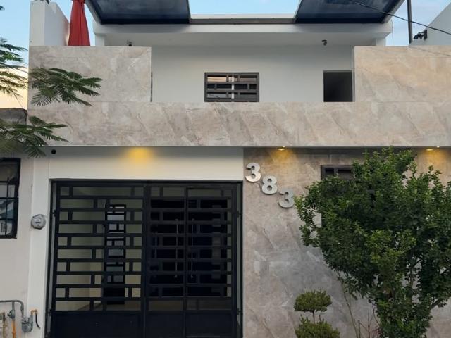 CASA EN RENTA EN VILLAS DE SAN JUAN, JUÁREZ | 3 RECÁMARAS | 180 M2 | TERRAZA CON ASADOR