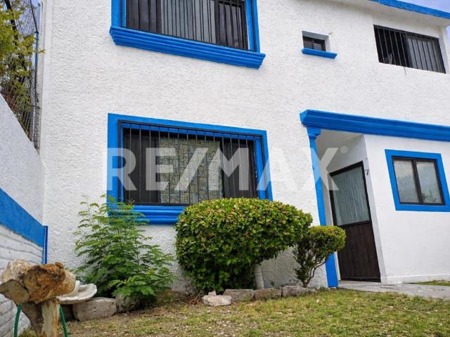 Casa en Renta en Villas del Parque Querétaro Semi Amueblada