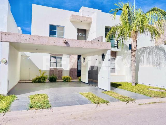 CASA EN RENTA EN VILLAS DEL RENACIMIENTO