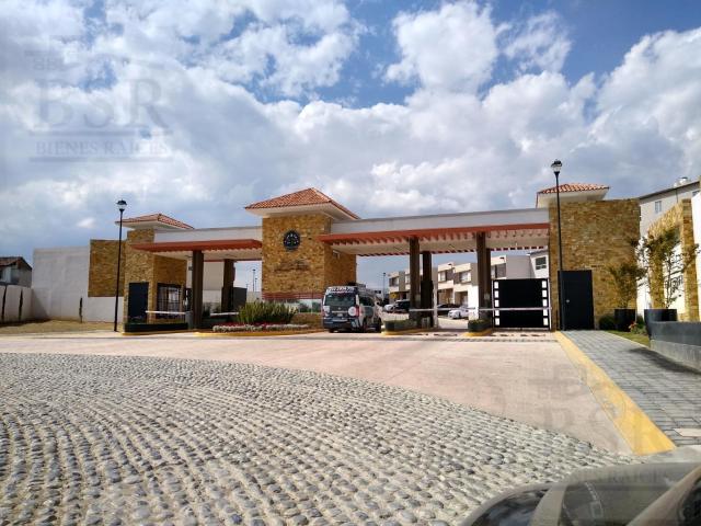 CASA EN RENTA EN VILLAS SAN FERNANDO CALIMAYA ESTADO DE MEXICO