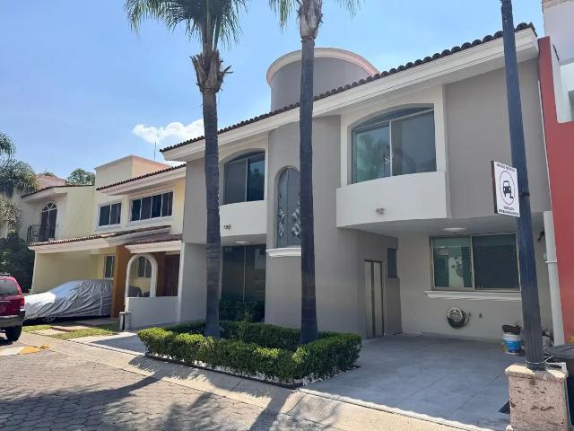 CASA EN RENTA EN VIRREYES