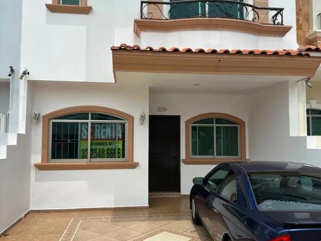 Casa en Renta en Viveros del Valle, Zapopan, Jalisco