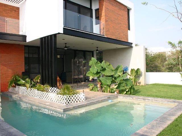 CASA EN RENTA EN YCC