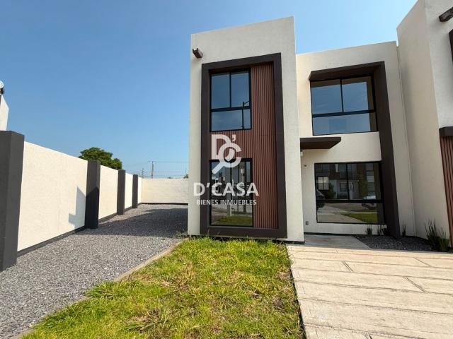 CASA EN RENTA EN ZURA RESIDENCIAL – D'Casa Inmuebles