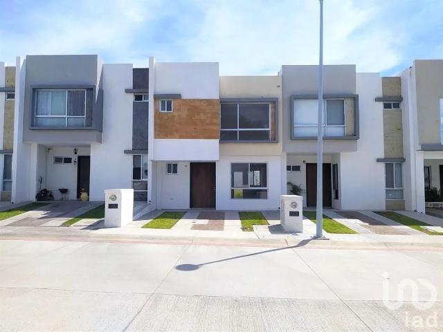 Casa en Renta en Zákia, El Marqués, Querétaro