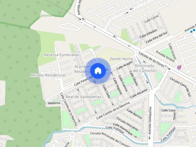 Casa en Renta en Zenith, Real de Valdepeñas,3 Recámaras y Roof Top