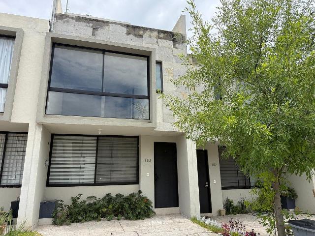 casa en renta en zoi capital norte