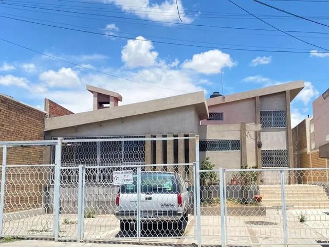 Casa en RENTA en Zona Centro
