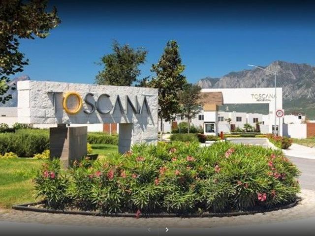CASA EN RENTA EN ZONA DOMINIO CUMBRES TOSCANA MONTERREY, NL