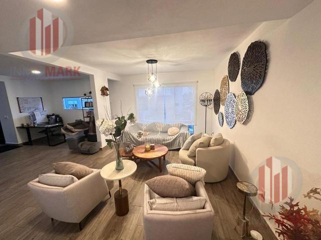 Casa en Renta en Zona Esmeralda