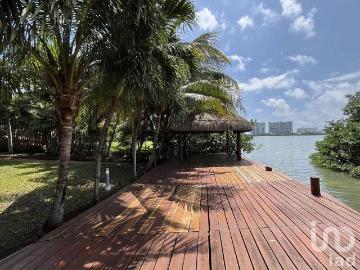 Casa en Renta en Zona Hotelera, Benito Juárez, Quintana Roo
