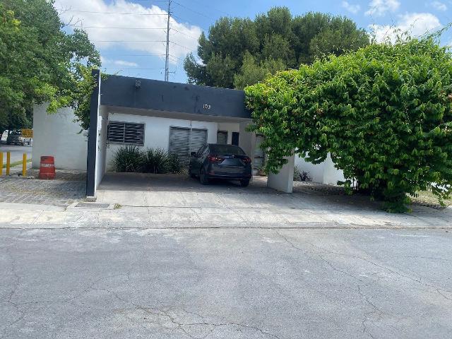 CASA EN RENTA EN ZONA SANTA MARÍA