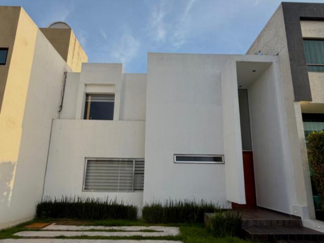 Casa en Renta en Zona Plateada, Pachuca de Soto, 3 Recámaras con Baño