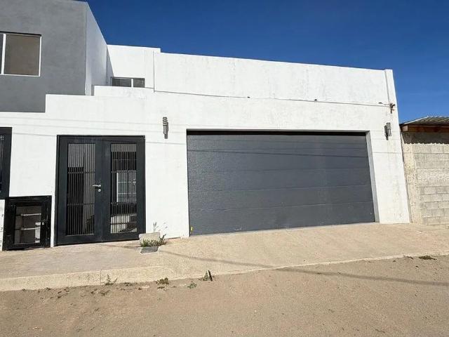 Casa en Renta en 17 de Agosto, Playas de Rosarito, Baja California
