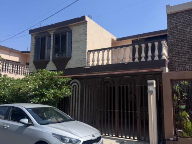 Casa en renta equipada y amueblada cerca del Tec en Monterrey