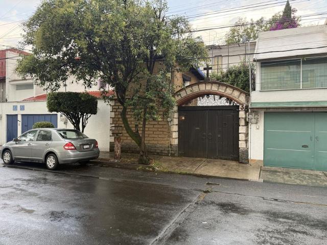 Casa en renta Espartaco, Coyoacán, Cdmx