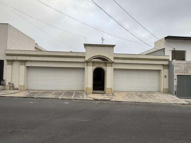 Casa en renta Falcón, Cumbres, Monterrey, Nuevo León, 64610, México