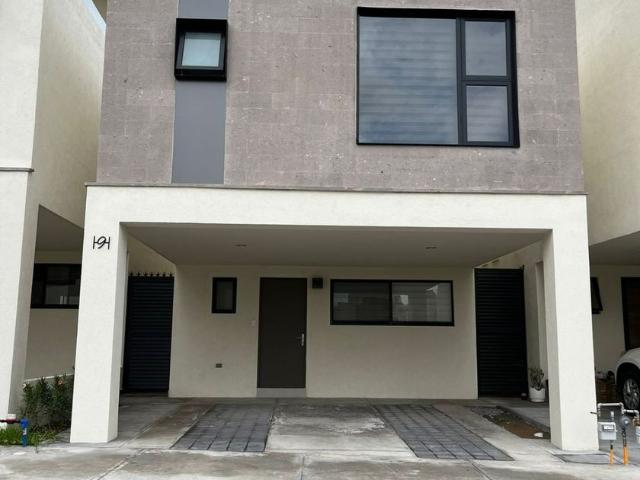 Casa en renta Catania Cumbres, Catania Cumbres, Calz. El Mirador, Dominio Cumbres, Monterrey, Nuevo León, México