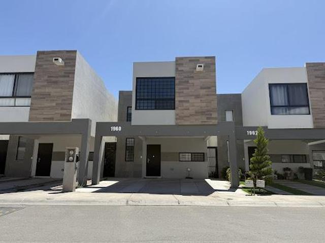 Casa en Renta Fracc. con Casa club y gymnacio