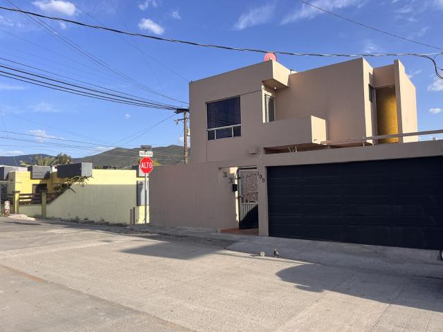 Casa en RENTA, Fracc. Costa Azul, Ensenada, B.C