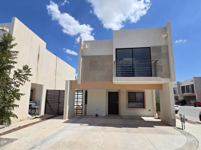 Casa en Renta Fracc. La Gavia Residencial. Vive con seguridad y tranquilidad. Área Júpiter, Valle del Sol
