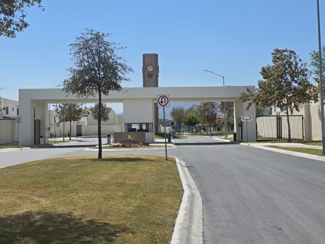 CASA EN RENTA FRACC PRIVADO EN ZONA GUADALUPE