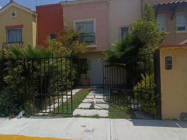 CASA EN RENTA, FRACC. REAL DE TOLEDO, PACUCHA, HGO